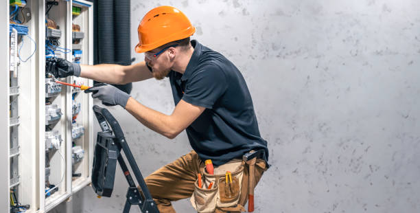 Best Emergency Electrical Repair  in Moosic, PA